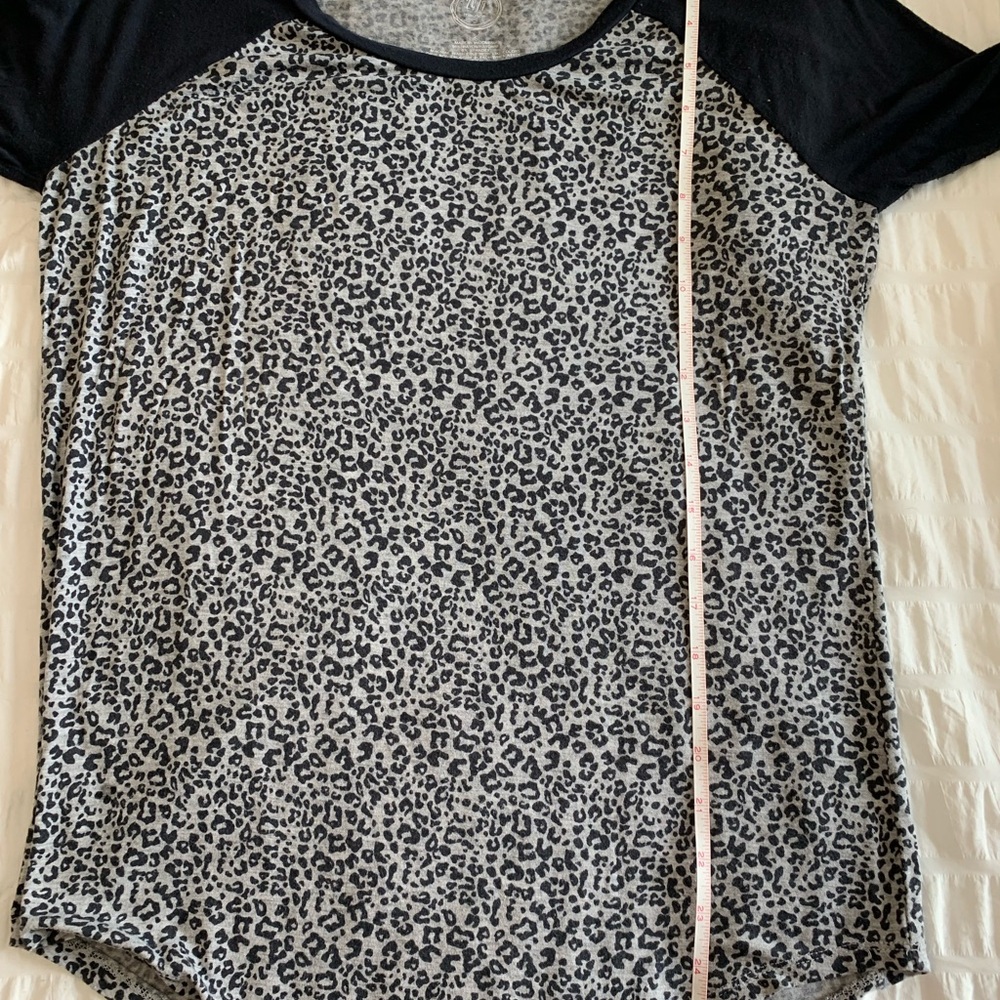 Maurices Leopard Tee - Picture 9 of 16